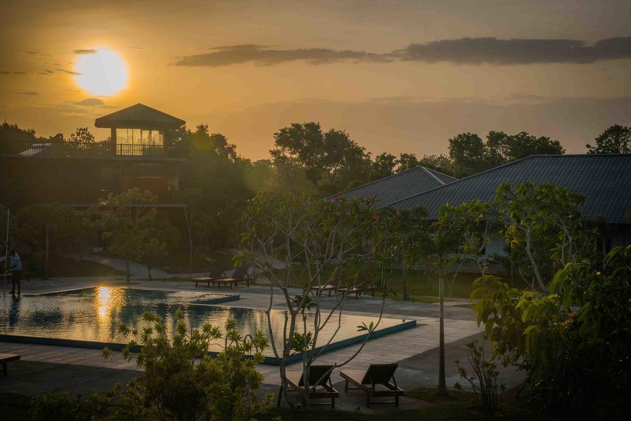 Sungreen Resort Habarana Exterior photo